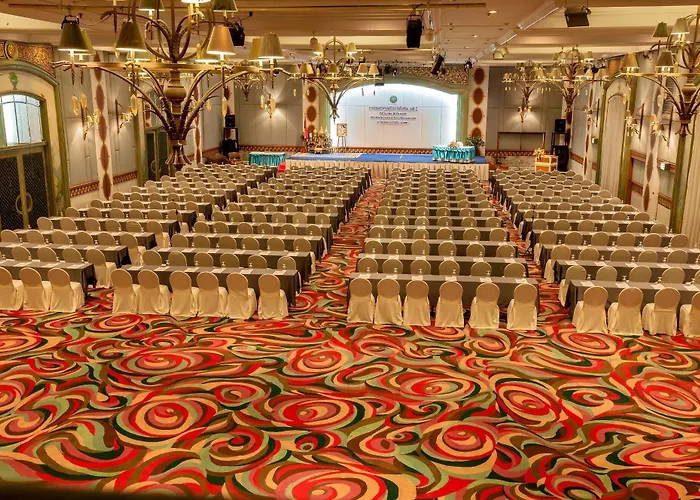 فندق The Maruay Garden 4*